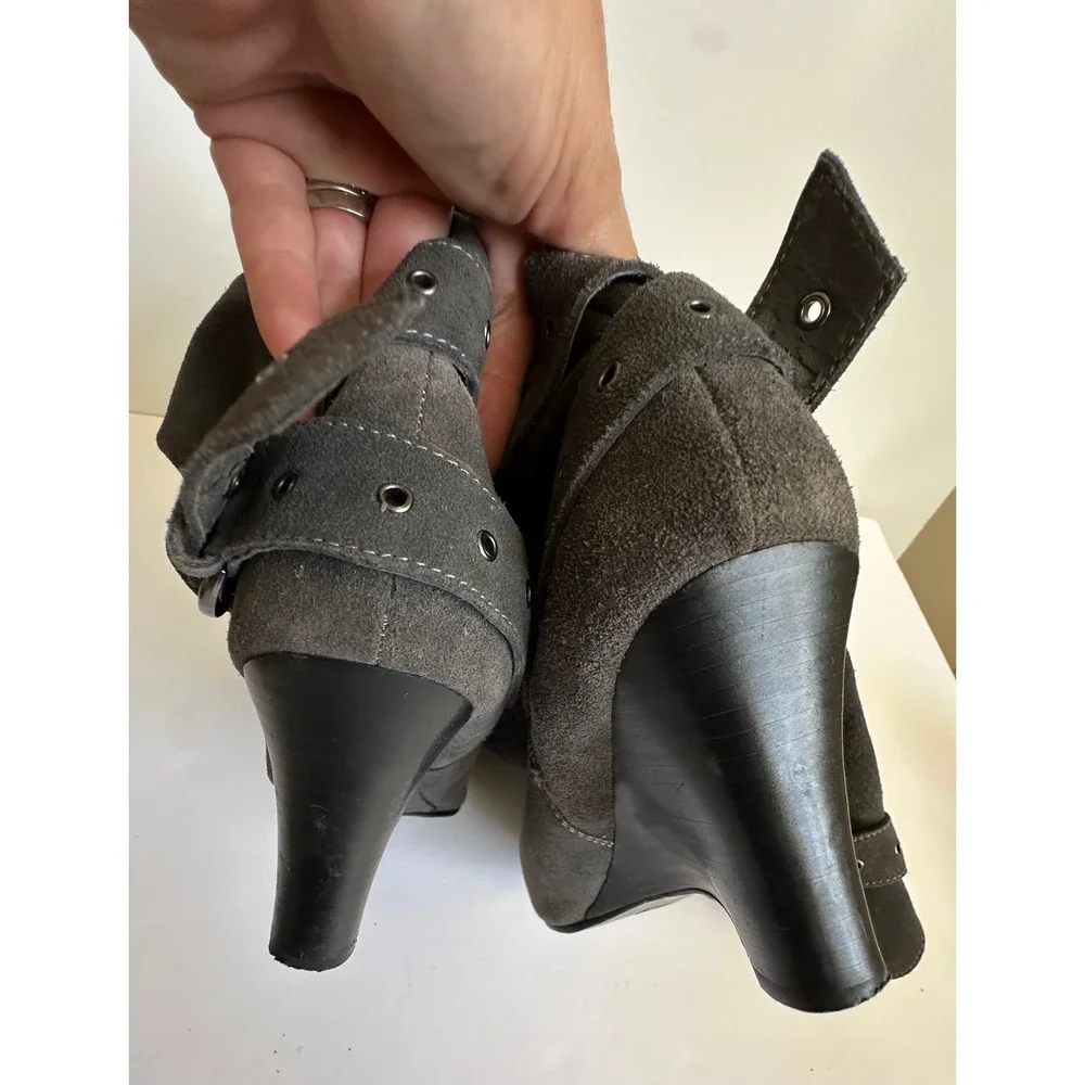 Y2K Naughty Monkey Over The Knee Suede Wedge Boots Gray Grommet Buckle 8